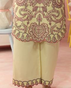 Salwar Kameez de haute qualité pour femmes, idéal pour les occasions de fête et de plage - Matière viscose, évacuation de l'humidité, séchage rapide, protection solaire - Product Image 3