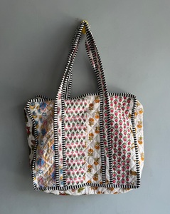 Bolsa de compras acolchada de patchwork, bolso de hombro de algodón con patrón bordado, bolso casual abierto, regalo para ella - Product Image 1