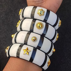 Accessoires de fête fantaisie pour filles en résine rétro faits à la main avec pierres décoratives de forme irrégulière à prix abordable par UO - Product Image 1