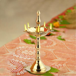 Nitya Kerala Samai Diya | Tamaño 1 Lámpara de aceite de latón para Pooja - Product Image 6
