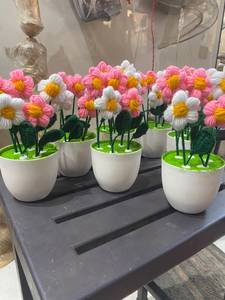 Decoración de Plantas con Flores de Ganchillo Hechas a Mano, 100% Hilo de Algodón, Decoración de Mesa con Maceta de Flores, Colores y Diseños Personalizados - Product Image 3