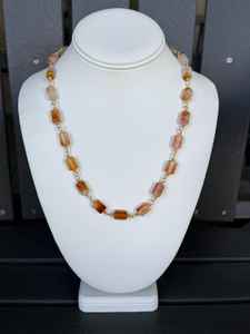 Collar de cuentas de cornalina natural con envoltura de alambre chapado en oro hecho a mano, joyería de piedras preciosas para mujer, Mangalmay Corporation - Product Image 2