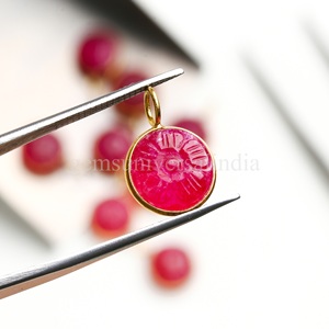 Colgante de Flor Tallada en Rubí AAA de 11MM, Plata de Ley 925 con Baño de Oro Vermeil, Gema de Rubí, Colgante de Flor de Cristal Tallado a Mano - Product Image 6