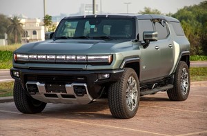 GMC para SUV Eléctrico con Tracción en las Cuatro Ruedas, Motor Doble, Batería de Litio R18, Asientos de Cuero - Product Image 2