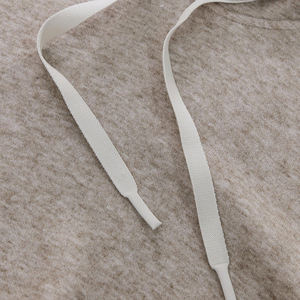 Conjunto de Sudadera Corta con Capucha y Pantalones Acampanados para Mujer, Conjunto Deportivo con Estampado Personalizado - Product Image 4