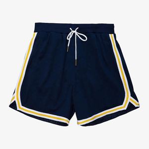 Shorts pour hommes en tissu toile 100% polyester respirant noir 220g, taille mi-haute, élastique, motif uni, logo imprimé par transfert thermique sur le devant - Product Image 5