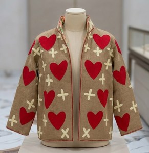 Veste en coton brodée de fleurs Suzani, vêtements bohèmes faits à la main pour femmes, fournisseur en gros pour l'exportation - Product Image 4