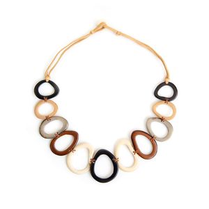 Collier en résine unique fait à la main avec pendentif, fournitures de perlage, bijoux - Product Image 3