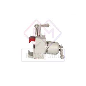 Pince de table médicale Marina pour bras Martins, utilisée dans les procédures chirurgicales pour rétracteurs, par MEDICAB INSTRUMENTS - Product Image 4