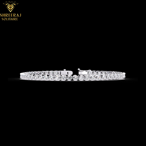 Bracelet tennis pour femme en or massif 14 carats avec diamants CVD cultivés en laboratoire de 2,50 mm de clarté VVS - Product Image 4