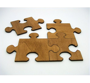 Ensemble de quatre dessous-de-verre en bois en forme de puzzle, de forme irrégulière, de haute qualité et au meilleur design - Product Image 1