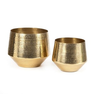 Classic Traditional Metal Planter Timeless Hand Carved Durable Plant Holder for Homes Offices Cafes Hotels Garden Landscapes - Product Image 2