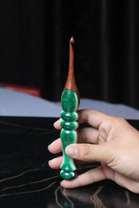 เข็มโครเชต์ไม้เรซิ่นทำมือ ทรงกลม ผิวเรียบ ปรับขนาดและสีได้ ออกแบบตามหลักสรีรศาสตร์ เป็นมิตรกับสิ่งแวดล้อม ทนทาน สีสันสดใส - Product Image 4