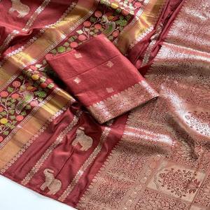 VASTRA COTTAGE Saree de Georgette de Viscosa de Tejido Chinya Puro con Jacquard Zari Dorado y Estampado Meenakari de Pavo Real y Elefante - Product Image 2