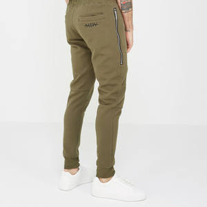 Ensemble de survêtement pour homme respirant et personnalisé, de qualité supérieure, tendance, style streetwear, vente en gros 2026 - Product Image 4