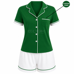 Conjunto de Pijama Corto Verde de la Hermandad Cosh International con Botones Delanteros y Bolsillo, Ropa de Dormir Informal, Pantalones Cortos Blancos - Product Image 1
