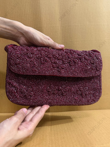 Bolso de Hombro con Cuentas Hecho a Mano para Mujer |   Bolso de noche con cuentas de color burdeos |   Bolso de Mano para Cócteles de Fiesta de Bodas - Product Image 4