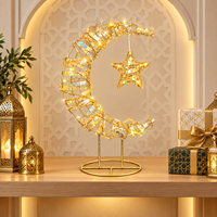 Décoration de table en forme de croissant, petite et durable, fonctionnant sur piles, avec cadre en fil doré et ruban irisé, pour la maison musulmane en période du Ramadan