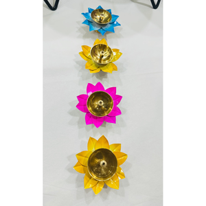 Juego de Diyas Akhand de Latón Dorado Premium con Diseño de Loto |   Lámpara de aceite tradicional india para Puja y Diwali |   Set de Regalo de Boda Étnica - Product Image 3