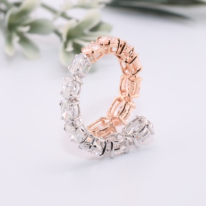 Anillo de Diamantes de Laboratorio Ovalados en Oro Blanco y Oro Rosa de Dos Tonos, Anillo de Eternidad en Espiral con Diamantes Rosados de Lujo para Aniversario de Bodas - Product Image 3
