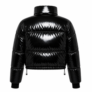 Veste courte matelassée d'hiver personnalisée avec logo OEM pour femme, manteau à capuche en duvet, imperméable, coupe-vent, vêtement d'extérieur thermique - Product Image 2
