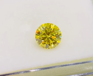 Diamante Amarillo de Lujo Cultivado en Laboratorio con Certificación IGI de 5.00-5.10 CTS, Claridad VVS2 VS1, Calidad Premium, Fabricación de Joyería Fina - Product Image 3