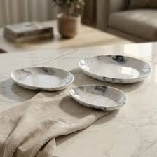 Assiette en résine d'art populaire ILAHI - Motif simple, durable, idéale pour le service, les cadeaux et la décoration intérieure - Uttar Pradesh - Product Image 2