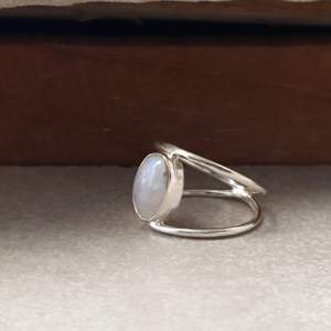 Dainty Natural Rainbow Moonstone Oval Gemstone <b>Ring</b> 925 Sterling <b>Silver</b> Fashion Geometric Bezel <b>Set</b> Daily Wear - Product Image 6