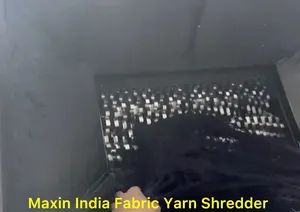 Machine à déchiqueter les tissus à double arbre, capacité 500 kg/h, semi-automatique, électrique - Product Image 4