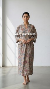 ชุดคลุมกิโมโนแขนยาวผ้าฝ้ายถักลายพิมพ์สวยงาม พรีเมียม ระบายอากาศได้ดี นุ่มสบาย เหมาะสำหรับใส่พักผ่อนในฤดูร้อน - Product Image 6