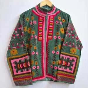 Chaqueta de algodón Suzani hecha a mano en India, chaqueta corta bordada a mano, abrigo unisex, chaqueta corta Suzani hecha a mano - Product Image 1