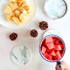 ล้อเลื่อนหินอ่อนคลาสสิกทนทาน 4 นิ้ว ชุดแก้วทรงกลมรักษ์โลก 4 ใบ พร้อมที่วาง สำหรับใช้ในบ้านและห้องครัว - Product Image 3