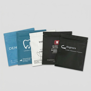 Sachets personnalisés pour aligneurs dentaires, pochettes refermables à fermeture éclair, petits accessoires, emballage pour appareils de rétention, sachets transparents à fermeture éclair, scellés sur 3 côtés - Product Image 1