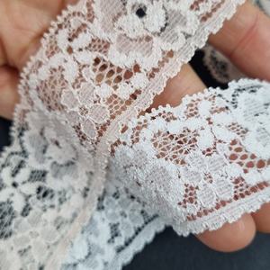 Bordure en dentelle florale extensible légère de 3 cm à festons étroits pour lingerie, vêtements, mariages et décorations d'occasions spéciales - Product Image 4