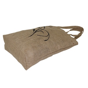 Sac de courses personnalisé en jute à imprimé floral, en toile de jute naturelle pour usage quotidien, pour légumes et aliments, impression sérigraphique - Product Image 4
