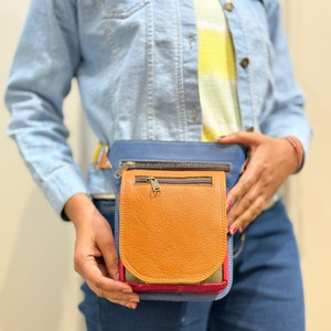 Nouveau sac de taille en cuir recyclé fait main occidental avec ceinture réglable Unique Vintage élégant sac banane hanche sacs de taille réglables - Product Image 2