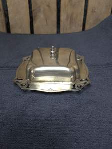 Beurrier fonctionnel en acier inoxydable pour la table de petit-déjeuner, avec une construction de qualité supérieure et un look élégant - Product Image 6