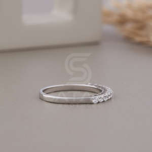 Anillo de Moissanita de Media Eternidad en Oro de 18K, Color D, VVS, Anillo Corona, Joyería Única y Brillante para Compromiso y Boda, de la India - Product Image 3