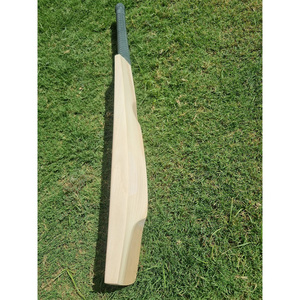 Bate de Críquet Profesional de Madera de Sauce Inglés de Primera Calidad, Equilibrio Superior, Agarre Cómodo, Rendimiento Potente, Edición para Jugadores - Product Image 6