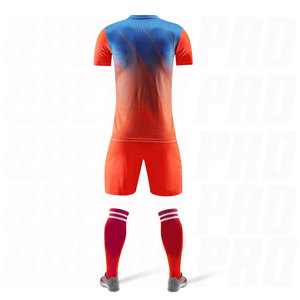 Conjunto de Camiseta de Fútbol Personalizada Premium para Hombre, Secado Rápido, Manga Corta, Estampada, Uniforme de Fútbol para Equipo Masculino Juvenil, Transpirable, para Entrenamiento - Product Image 4