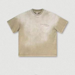 เสื้อยืดแขนสั้นผู้ชายสีเทา ผ้าฝ้าย มีกระเป๋าหน้าอก ทรงโอเวอร์ไซส์ คอกลม สไตล์ลำลอง เป็นมิตรกับสิ่งแวดล้อม น้ำหนัก 250 กรัม - Product Image 4