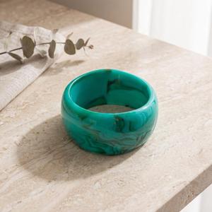 MN Exports Bracelet Moderne en Résine Faite à la Main, Magnifique Bijou de Mode Léger, Bracelet Tendance, Accessoires pour Femmes - Product Image 6