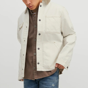 แจ็คเก็ตยีนส์ฤดูหนาวราคาดีที่สุดสำหรับผู้ชาย ออกแบบโลโก้ได้ตามต้องการ คุณภาพสูง สีพื้น สตรีทแวร์ สไตล์ใหม่ ผลิตแบบ OEM - Product Image 1