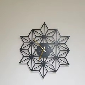 Horloge murale en métal au design élégant, finition noire, mouvement mécanique, étanche et lumineuse - pour la maison, le bureau, la décoration de mariage - Product Image 1