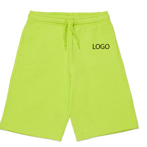 Short ample pour garçons, idéal pour l'été, avec logo personnalisable 2026 / Design de haute qualité, matière polaire confortable avec logo personnalisé - Product Image 1