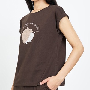 Camiseta de Algodón y Viscosa para Mujer, 180 GSM, con Gráfico de Erizo, Manga con Puño Enrollado, Color Marrón, Fabricante de Ropa - Product Image 3