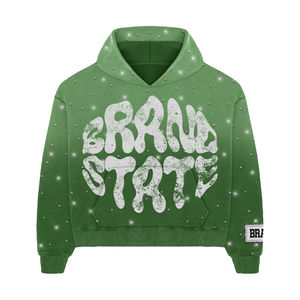 Ensemble sweat à capuche et short coupe classique pour homme 2026 |   Design en strass et impression sérigraphique |   Tenue d'été personnalisée en deux pièces OEM - Product Image 4