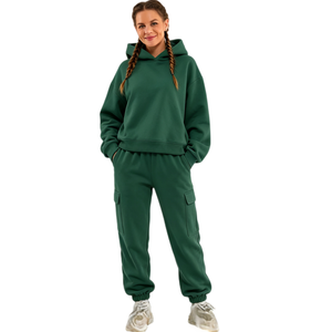 Conjunto Deportivo Personalizado para Mujer, Diseño Gráfico Urbano, Dos Piezas, de Fábrica - Product Image 1