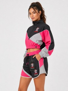 Nuevo Conjunto Corto Impermeable y Ecológico para Mujer, Chaqueta y Pantalones Cortos con Diseño 2 en 1, Ligero y Cómodo - Product Image 3