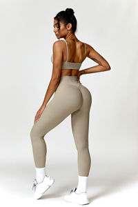 Sujetador deportivo Camila nude personalizado al por mayor con escote en forma de corazón, nuevo y de alto impacto para mujer, ideal para gimnasio y fitness. - Product Image 3